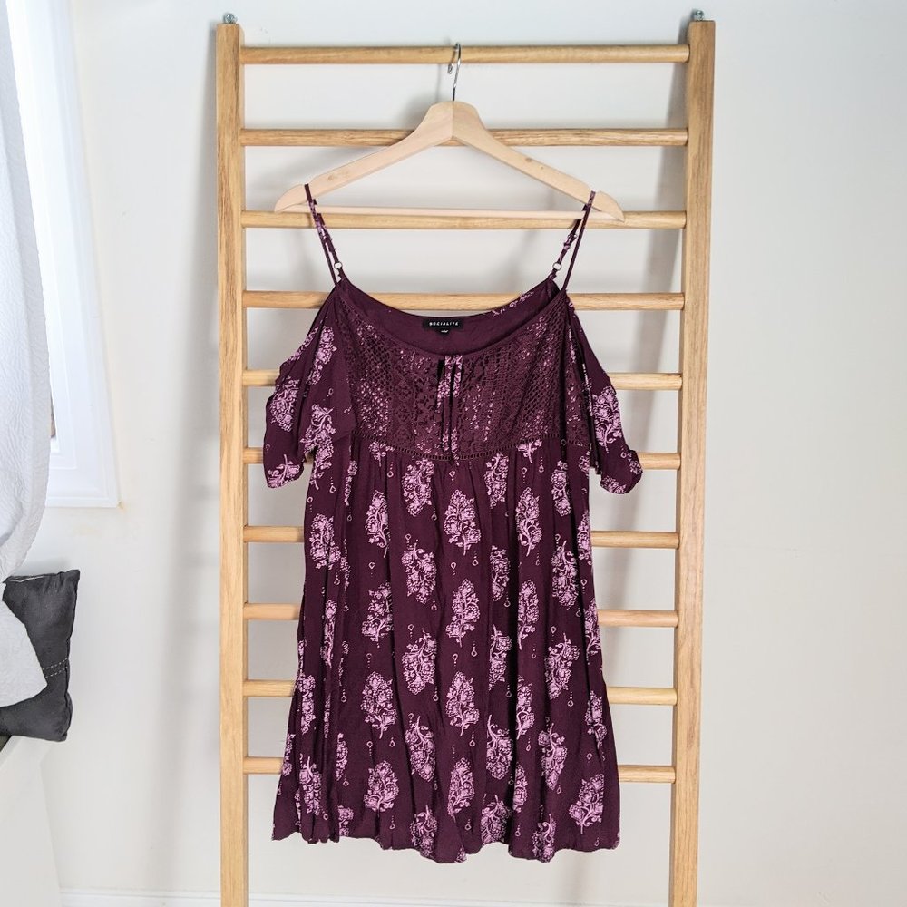 Socialite Cold Shoulder Boho Shift Dress